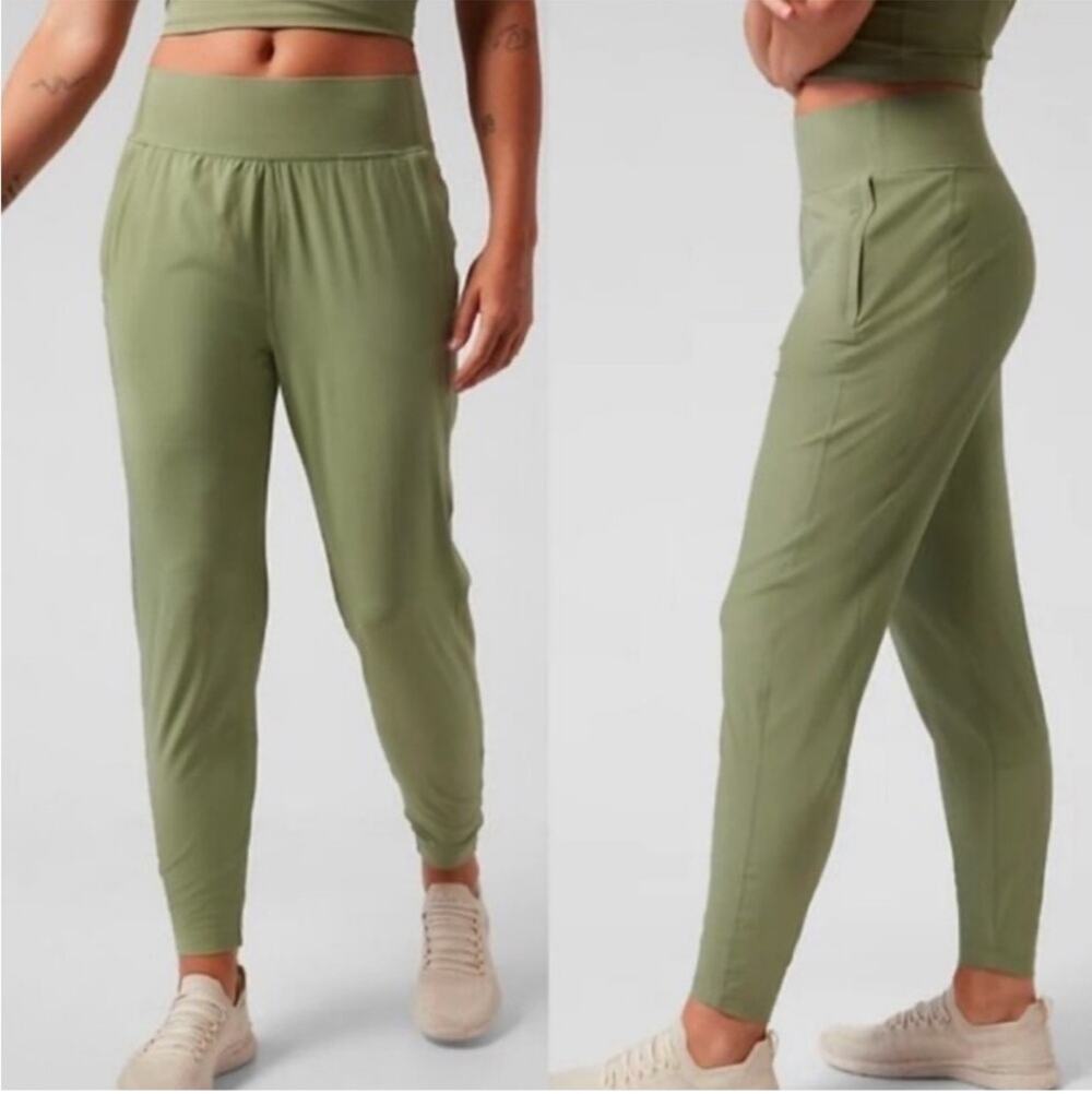 Athleta Pants Womens Large Green Run With It Jogger Athletic Sporty Comfort Hike